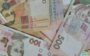 درآمد ماهانه در اوکراین